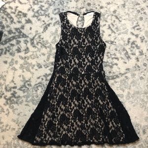 Socialite Lace Skater Dress Black